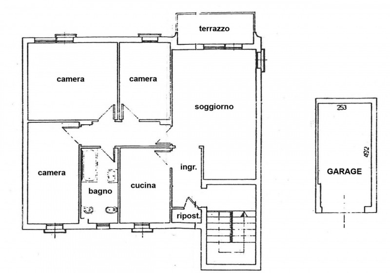 TREVISO S.M.Rovere/Selvana a 1300 metri dalle mura in palazzina rifatta esternamente, vendesi NUD...