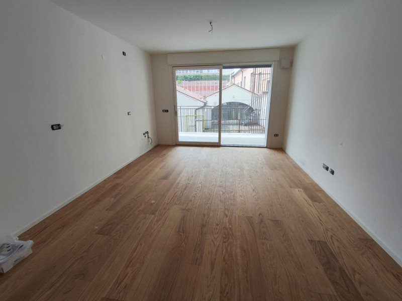 NUOVO & PRONTA CONSEGNA: Il Tuo Rifugio Hi-Tech in Centro

Via Savonarola – Prestigio, Efficienza...