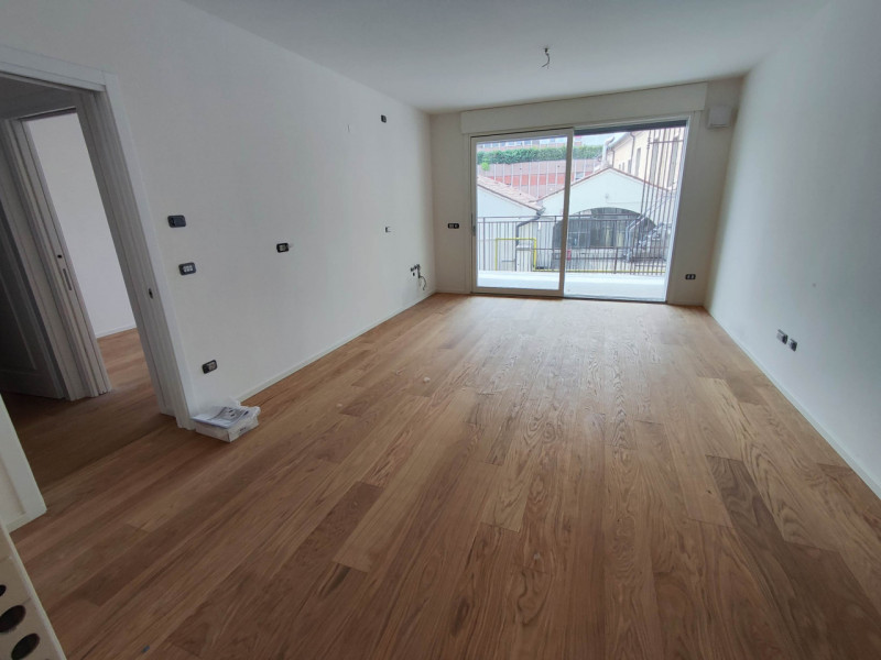 NUOVO & PRONTA CONSEGNA: Il Tuo Rifugio Hi-Tech in Centro

Via Savonarola – Prestigio, Efficienza...