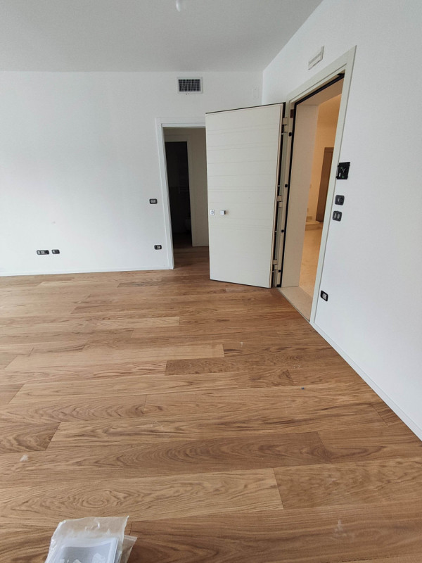NUOVO & PRONTA CONSEGNA: Il Tuo Rifugio Hi-Tech in Centro

Via Savonarola – Prestigio, Efficienza...