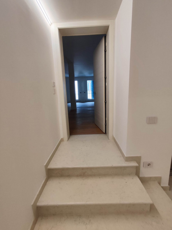 NUOVO & PRONTA CONSEGNA: Il Tuo Rifugio Hi-Tech in Centro

Via Savonarola – Prestigio, Efficienza...