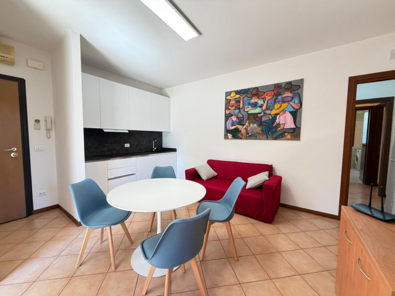 ODERZO - Treviso
Scopri questo splendido appartamento quadrilocale situato nella tranquilla zona ...