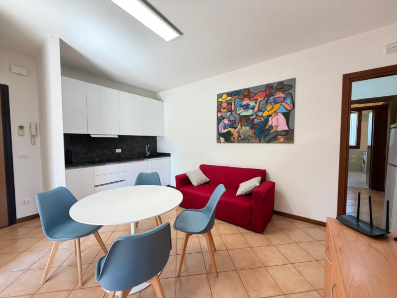 ODERZO - Treviso
Scopri questo splendido appartamento quadrilocale situato nella tranquilla zona ...