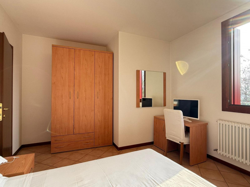 ODERZO - Treviso
Scopri questo splendido appartamento quadrilocale situato nella tranquilla zona ...