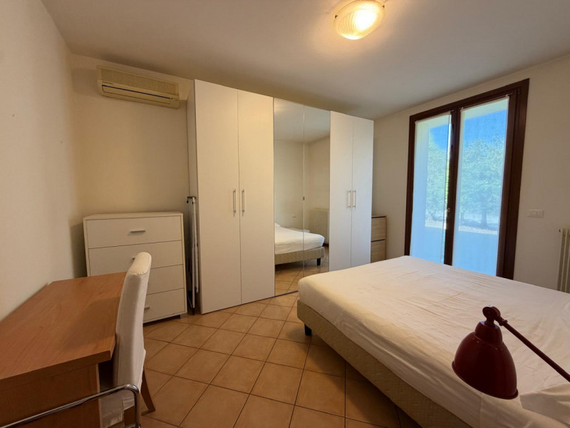 ODERZO - Treviso
Scopri questo splendido appartamento quadrilocale situato nella tranquilla zona ...