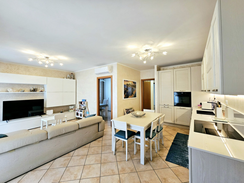 Proponiamo in vendita a Sant'Elena, località Deserto, appartamento al piano terra, in un tranquil...