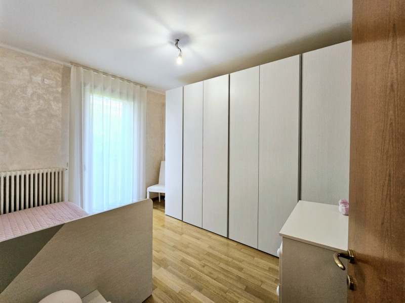 Proponiamo in vendita a Sant'Elena, località Deserto, appartamento al piano terra, in un tranquil...