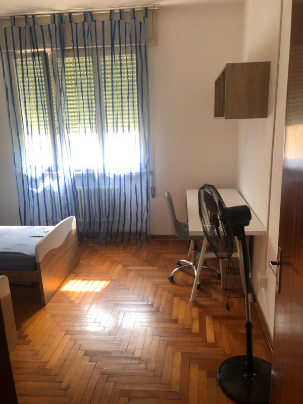 S. CARLO: Classe Energetica F - EPgl,nren 109,35 KWh/mq anno.
Palazzina di 6 unità ubicata in qua...
