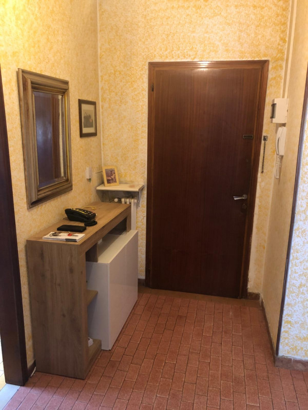 S. CARLO: Classe Energetica F - EPgl,nren 109,35 KWh/mq anno.
Palazzina di 6 unità ubicata in qua...