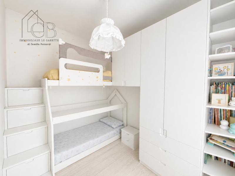 Nel cuore di una delle zone più richieste di Padova, proponiamo in vendita una splendida casa sin...