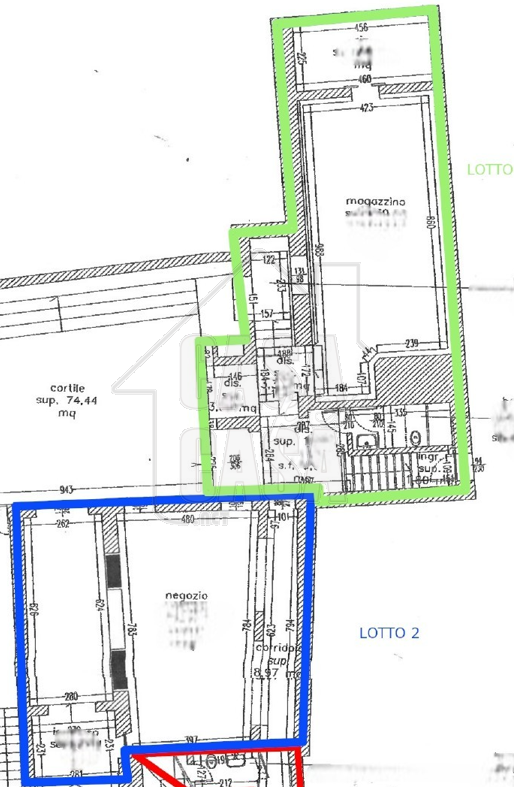 Scopri questa straordinaria opportunità di investimento situata nel centro storico di Monselice. ...