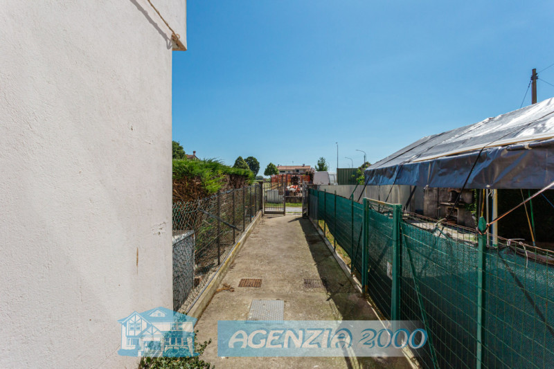 SE SEI IN CERCA DI INDIPENDENZA… QUESTA È L’OCCASIONE GIUSTA PER TE!!! A TERRASSA PADOVANA PORZIO...