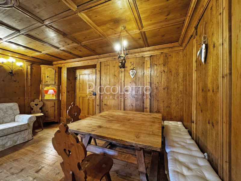 Rif. A2167 - Appartamento 2 camere - 2 bagni - vicino al centro - locazione annuale.

Cortina d'A...