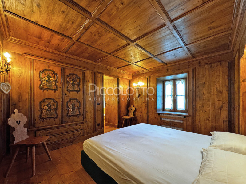 Rif. A2167 - Appartamento 2 camere - 2 bagni - vicino al centro - locazione annuale.

Cortina d'A...