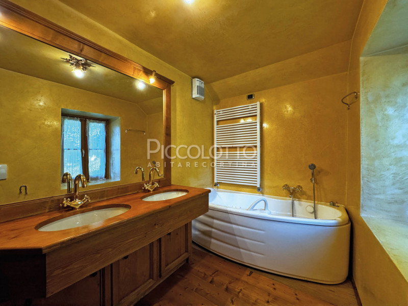 Rif. A2167 - Appartamento 2 camere - 2 bagni - vicino al centro - locazione annuale.

Cortina d'A...