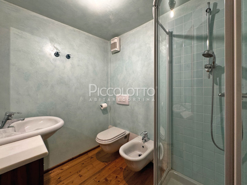 Rif. A2167 - Appartamento 2 camere - 2 bagni - vicino al centro - locazione annuale.

Cortina d'A...