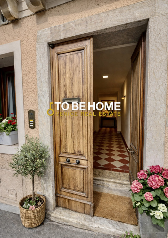 Nel cuore del centro storico di Bassano del Grappa, all’interno di un edificio ristrutturato, pro...