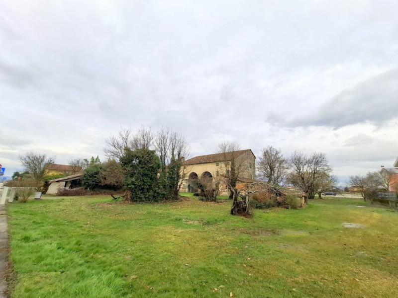 ROVOLON - Bastia

In una posizione residenziale privilegiata, a pochi minuti dalle principali art...