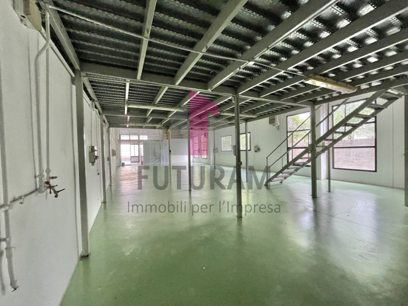 ALTAVILLA VICENTINA - 47FIL - PER INFO 0444/310220

Proponiamo in VENDITA un laboratorio  APPENA ...