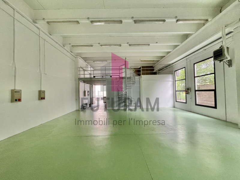 ALTAVILLA VICENTINA - 47FIL - PER INFO 0444/310220

Proponiamo in VENDITA un laboratorio  APPENA ...