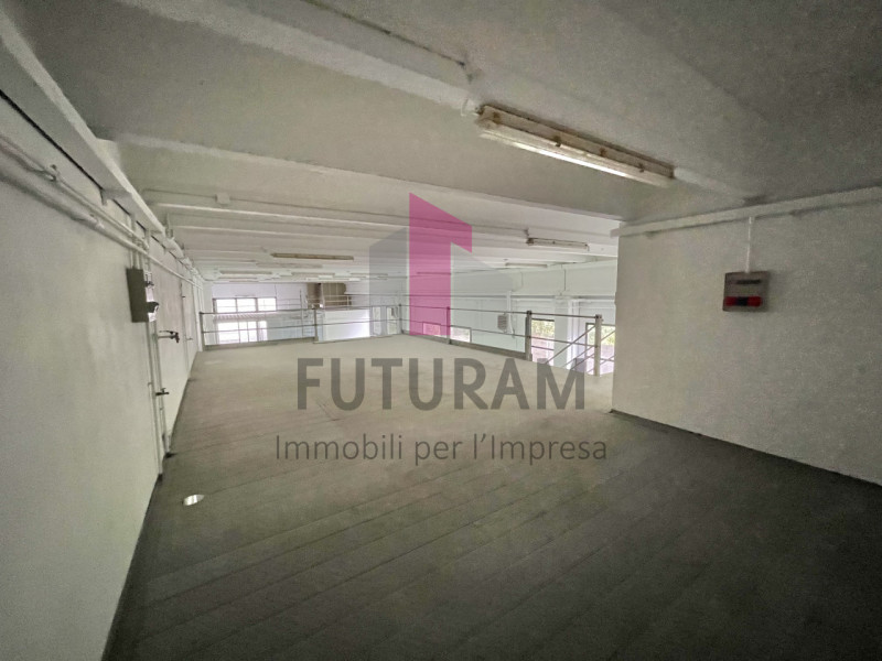 ALTAVILLA VICENTINA - 47FIL - PER INFO 0444/310220

Proponiamo in VENDITA un laboratorio  APPENA ...