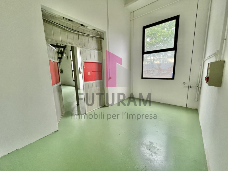 ALTAVILLA VICENTINA - 47FIL - PER INFO 0444/310220

Proponiamo in VENDITA un laboratorio  APPENA ...
