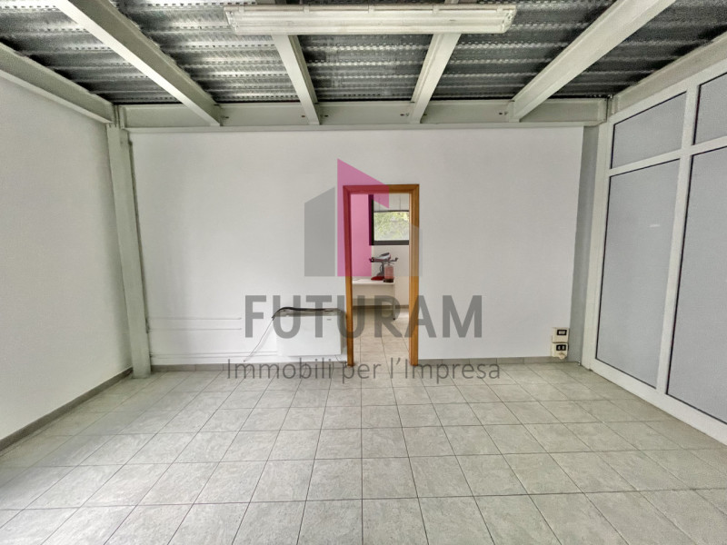 ALTAVILLA VICENTINA - 47FIL - PER INFO 0444/310220

Proponiamo in VENDITA un laboratorio  APPENA ...