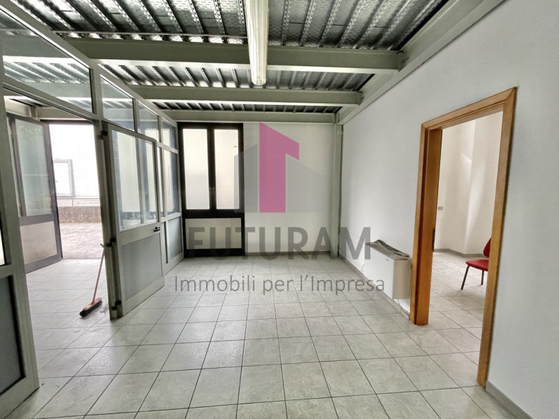 ALTAVILLA VICENTINA - 47FIL - PER INFO 0444/310220

Proponiamo in VENDITA un laboratorio  APPENA ...