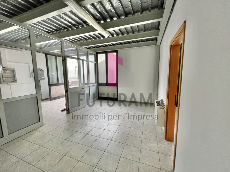 ALTAVILLA VICENTINA - 47FIL - PER INFO 0444/310220

Proponiamo in VENDITA un laboratorio  APPENA ...