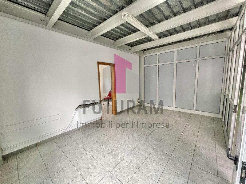 ALTAVILLA VICENTINA - 47FIL - PER INFO 0444/310220

Proponiamo in VENDITA un laboratorio  APPENA ...