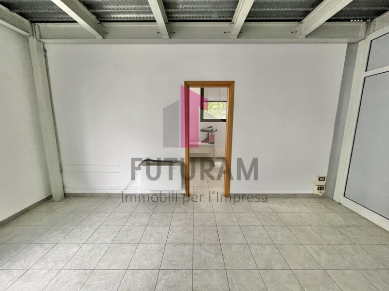 ALTAVILLA VICENTINA - 47FIL - PER INFO 0444/310220

Proponiamo in VENDITA un laboratorio  APPENA ...