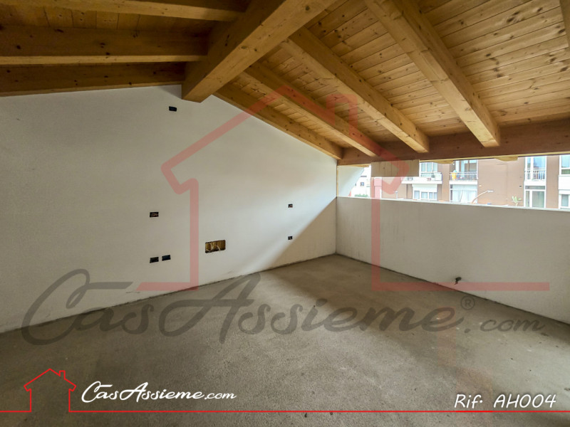 Rif. AH004
OCCASIONE IN CENTRO - CHIAVI IN MANO
Nel pieno centro di Castelfranco V.to, in zona pr...