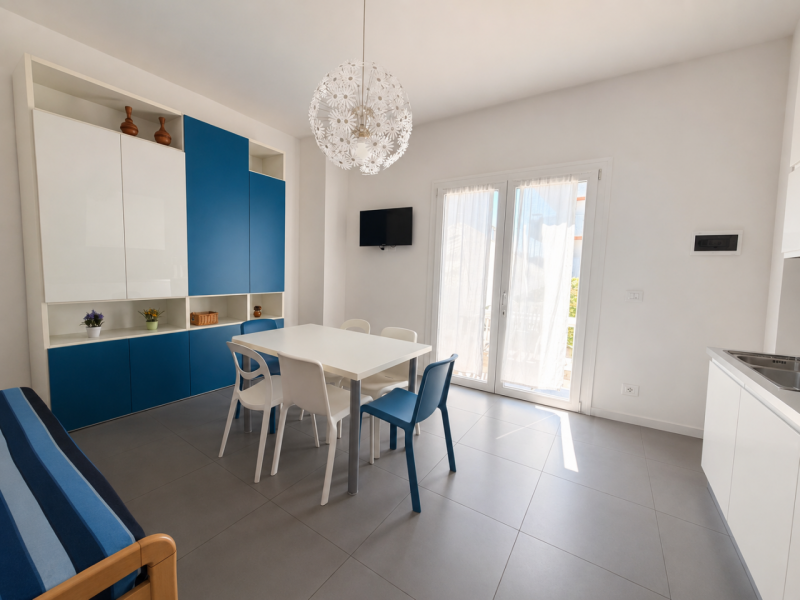 Scopri la tua nuova casa al mare! Situato nel cuore di Lignano Sabbiadoro, questo grazioso appart...