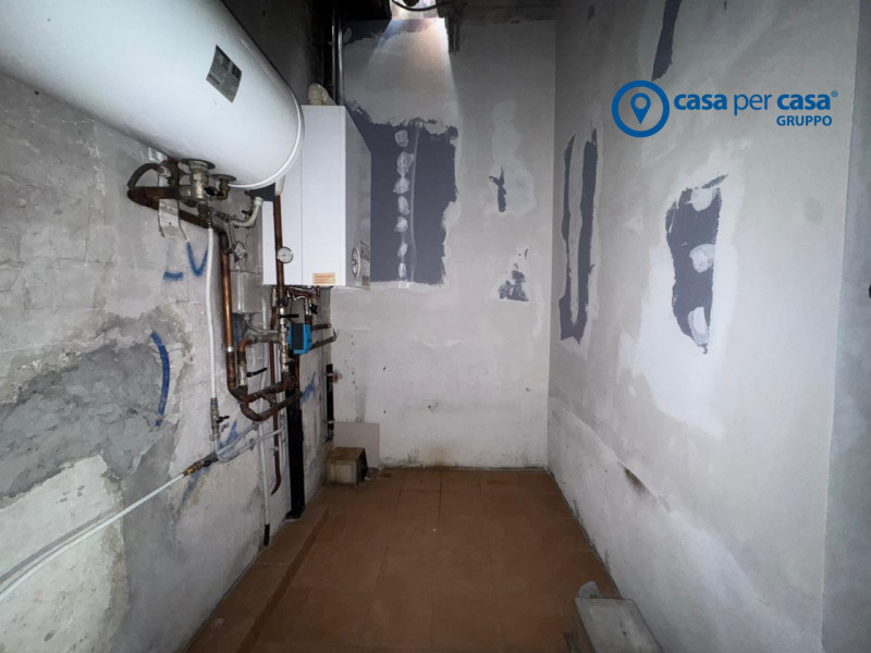APPROVATO GRUPPO CASA PER CASA: VALUTATO, CONTROLLATO, GESTITO IN ESCLUSIVA!

ZONA:
L'immobile è ...