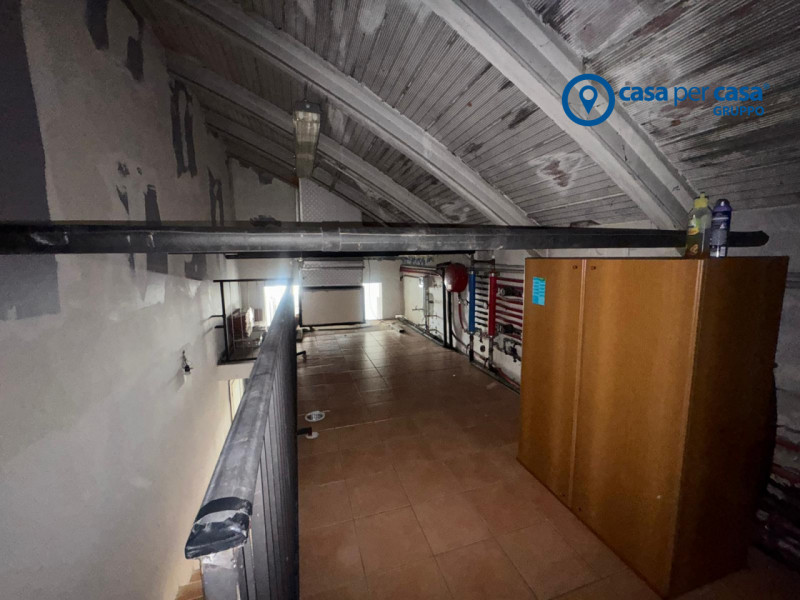 APPROVATO GRUPPO CASA PER CASA: VALUTATO, CONTROLLATO, GESTITO IN ESCLUSIVA!

ZONA:
L'immobile è ...