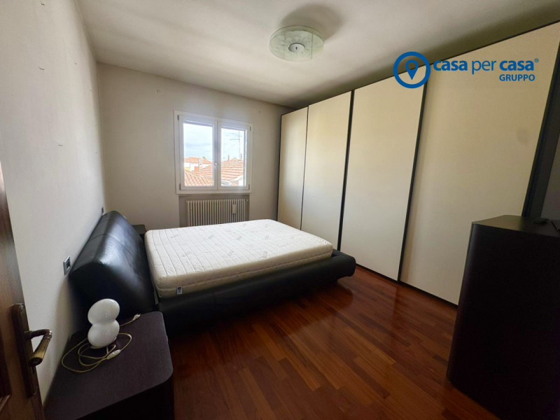 APPROVATO GRUPPO CASA PER CASA: VALUTATO, CONTROLLATO, GESTITO IN ESCLUSIVA!

ZONA:
L'immobile è ...