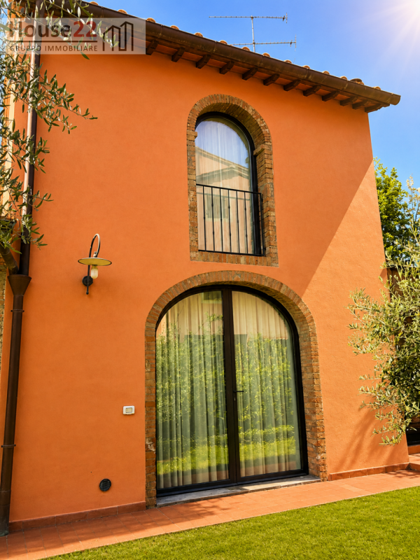 MONTESPERTOLI - FIRENZE. Scopri questo affascinante CASALE DEL '700 situato nel cuore di Montespe...