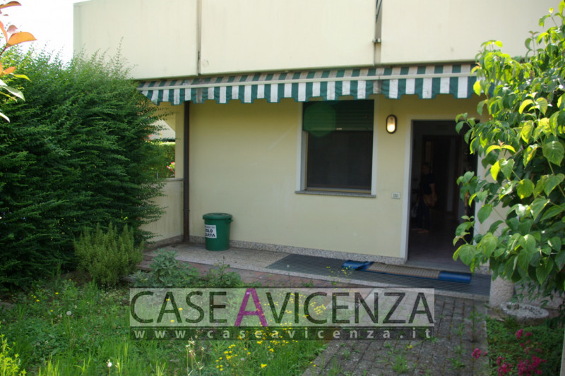 CERVARESE SANTA CROCE - CLASSE ENERGETICA IN FASE DI STESURA- In posizione centralissima ed in Es...
