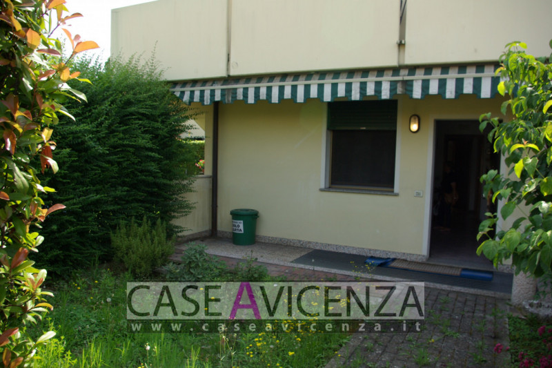 CERVARESE SANTA CROCE - CLASSE ENERGETICA IN FASE DI STESURA- In posizione centralissima ed in Es...