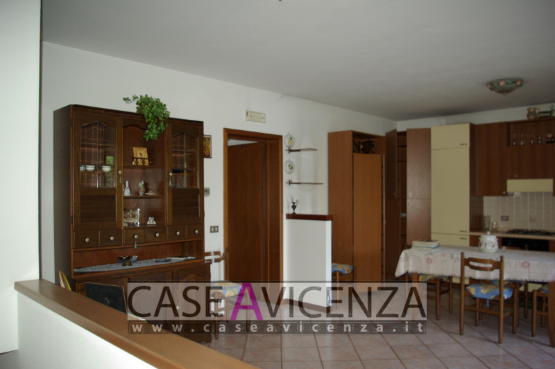 CERVARESE SANTA CROCE - CLASSE ENERGETICA IN FASE DI STESURA- In posizione centralissima ed in Es...