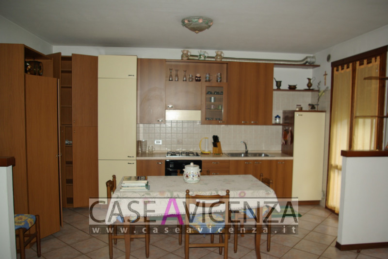 CERVARESE SANTA CROCE - CLASSE ENERGETICA IN FASE DI STESURA- In posizione centralissima ed in Es...