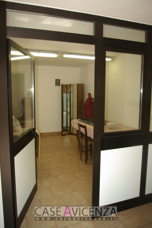 CERVARESE SANTA CROCE - CLASSE ENERGETICA IN FASE DI STESURA- In posizione centralissima ed in Es...