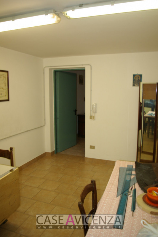 CERVARESE SANTA CROCE - CLASSE ENERGETICA IN FASE DI STESURA- In posizione centralissima ed in Es...