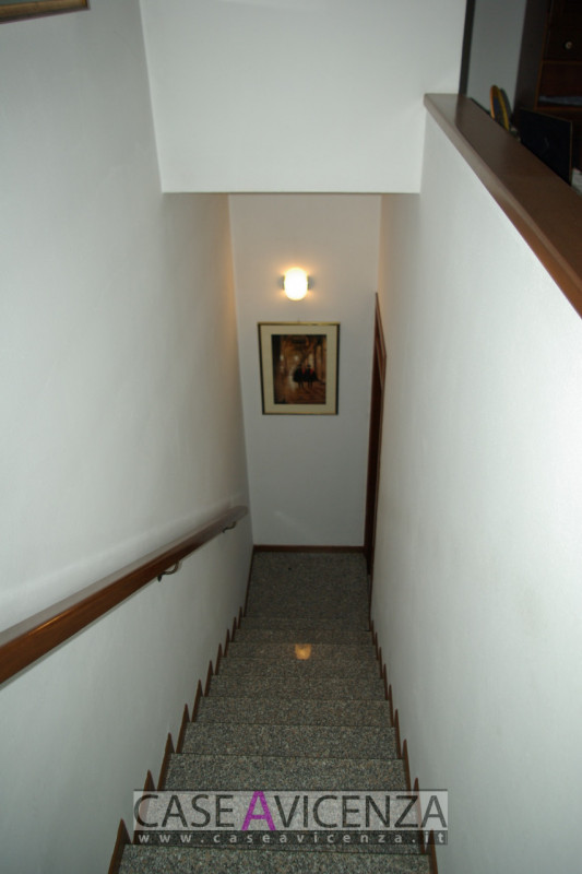 CERVARESE SANTA CROCE - CLASSE ENERGETICA IN FASE DI STESURA- In posizione centralissima ed in Es...