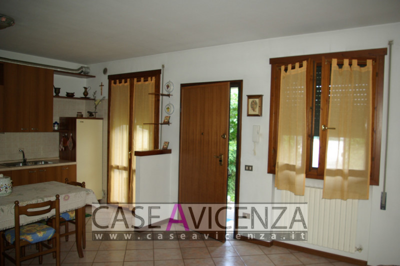 CERVARESE SANTA CROCE - CLASSE ENERGETICA IN FASE DI STESURA- In posizione centralissima ed in Es...