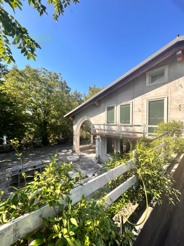 FARA VICENTINO: SPLENDIDA PROPRIETA' AGRICOLA IN COLLINA con vigneto, abitazione, annessi rustici...