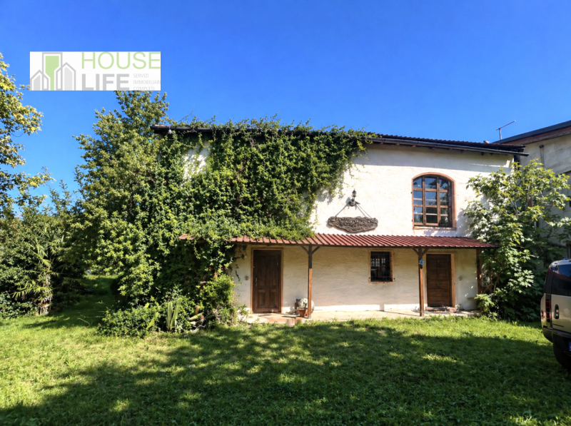 FARA VICENTINO: SPLENDIDA PROPRIETA' AGRICOLA IN COLLINA con vigneto, abitazione, annessi rustici...