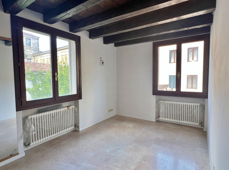 PRESTIGIOSO PIANO NOBILE DEL 1600 IN CONTRA' RIALE - RIF. 8387 - EURO 590.000

Splendida opportun...