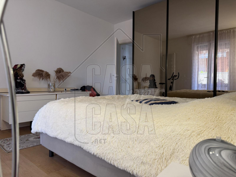 Rif. PDPVIG per info Marilena m. 327 7153302

Ampio appartamento ristrutturato con 3 camere, gara...