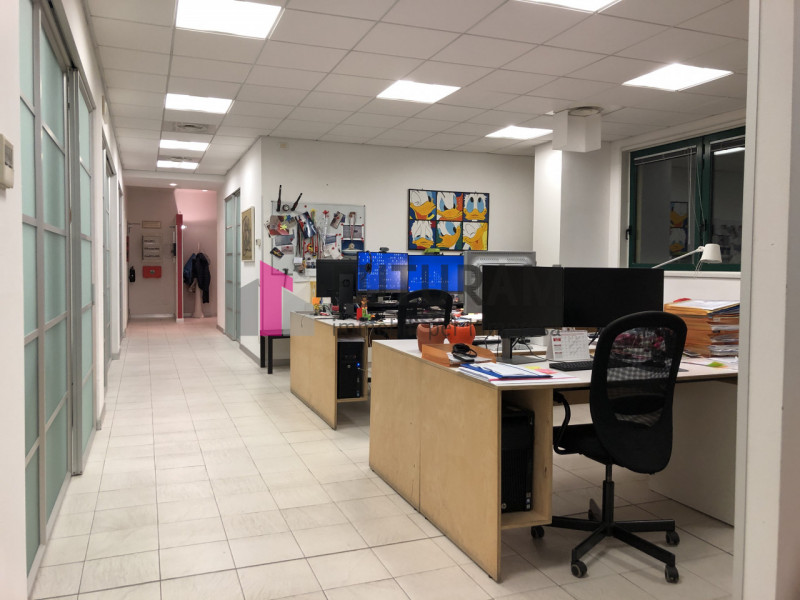 RIF: 156NM - PONTE SAN NICOLO' (PD) - PER INFO 0444/310220


Propongo in vendita un laboratorio c...